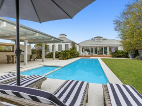 Deep Blue Portsea Holiday House